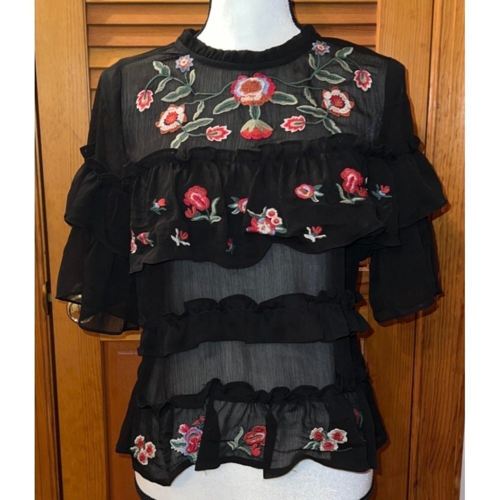 Lulumari Black Blouse — Medium
